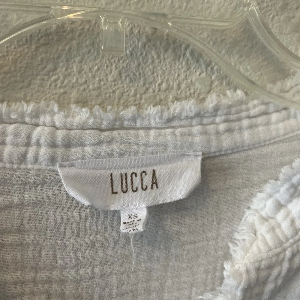 Lucca Women's Top Size XS White Gauzy Cotton Tunic Button Boho Beachy Cottage - Picture 2 of 15